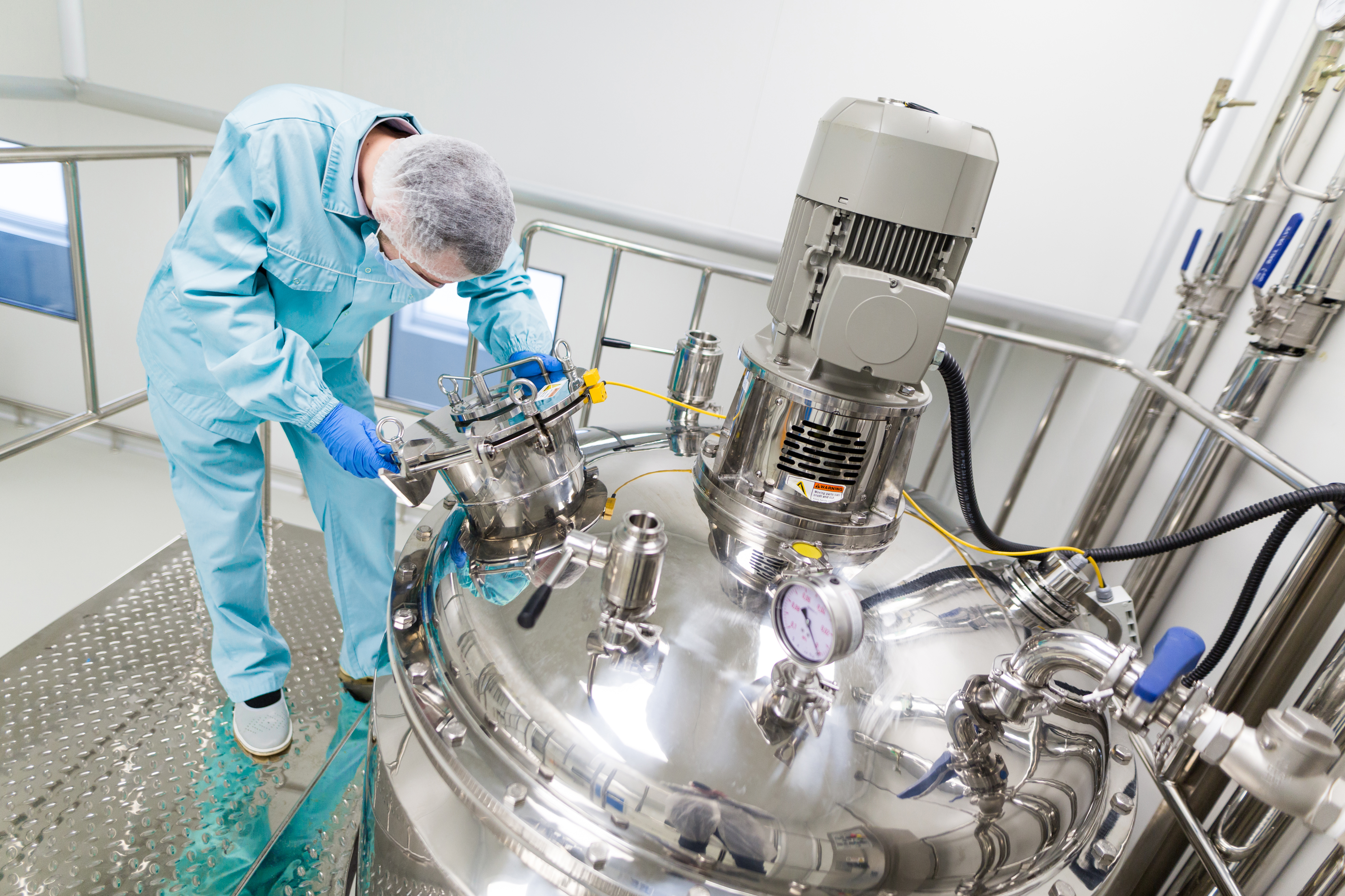 ASME BPE standard being checked on a big chromed tank.